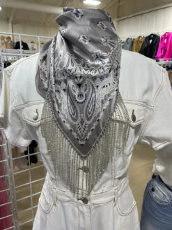 Bandit Babe Fringe Bandannas -The Ranch House Sales 0309E7F0 4758 45AB AFD5 E6538A04DF5E 1 105 c