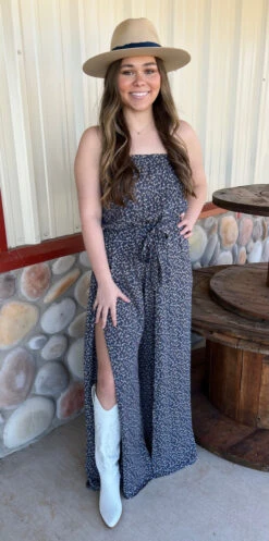 Strapless Jumper By Saints & Hearts -The Ranch House Sales 0CA77BC9 3310 4B54 8CEE C7F449F00BF9 1 105 c 1