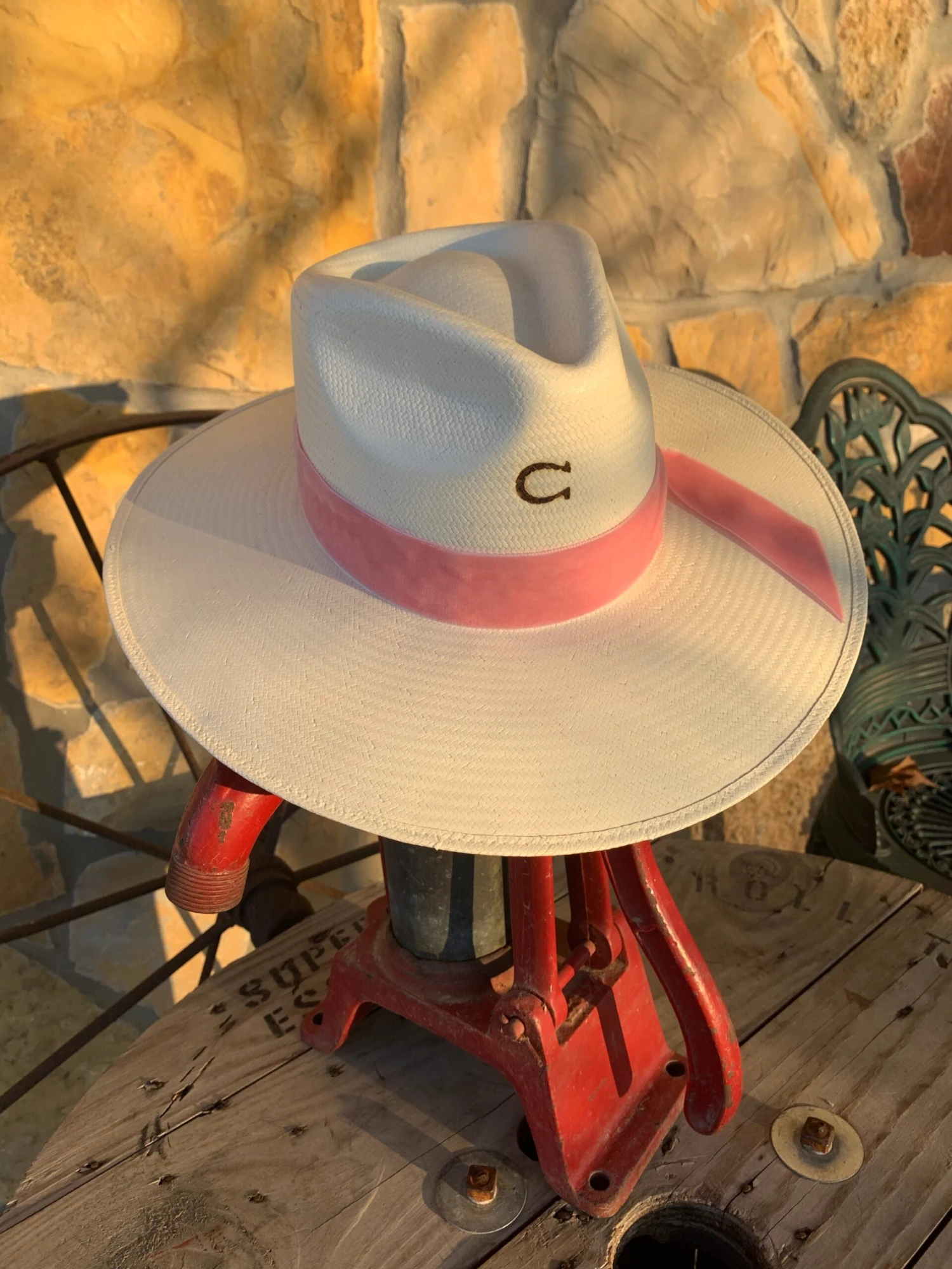 Charlie 1 Horse Only Prettier Hat 2 Charlie 1 Horse Only Prettier Hat - Image 2