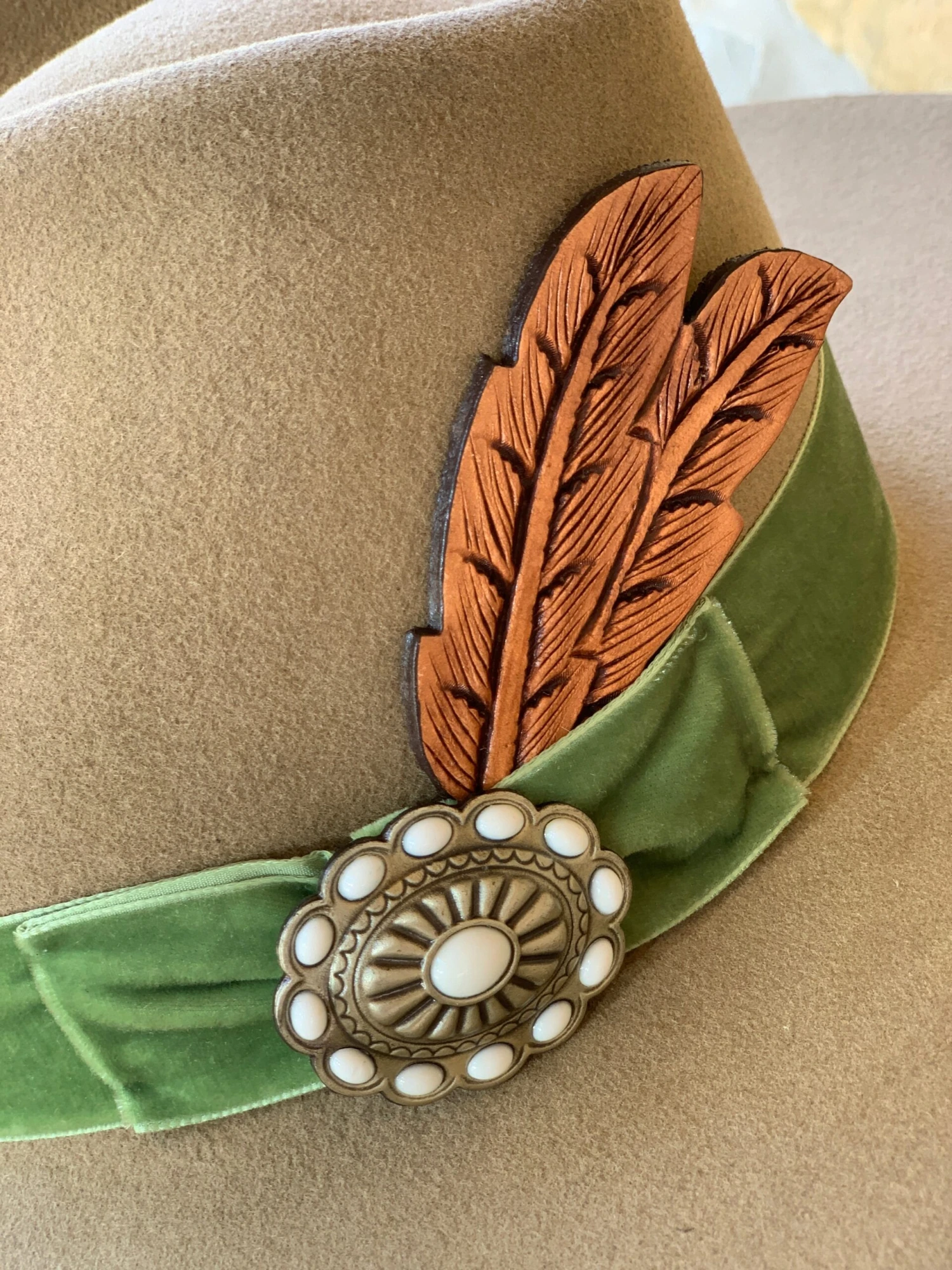 Charlie 1 Horse - Hippie 3 Charlie 1 Horse - Hippie - Image 3