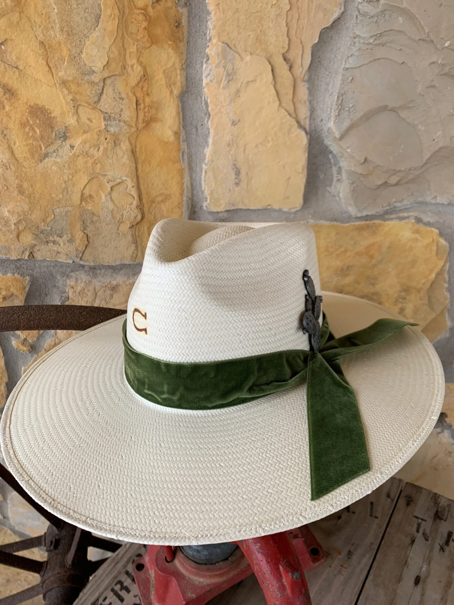 Charlie 1 Horse Hard To Handle Hat 1 Charlie 1 Horse Hard To Handle Hat