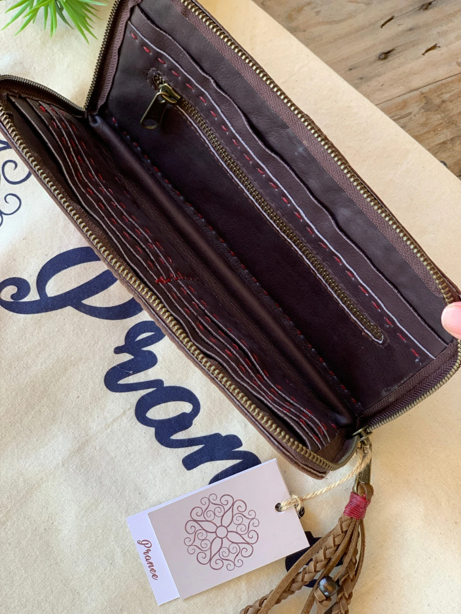 Pranee Carson Wallet 2 Pranee Carson Wallet - Image 2