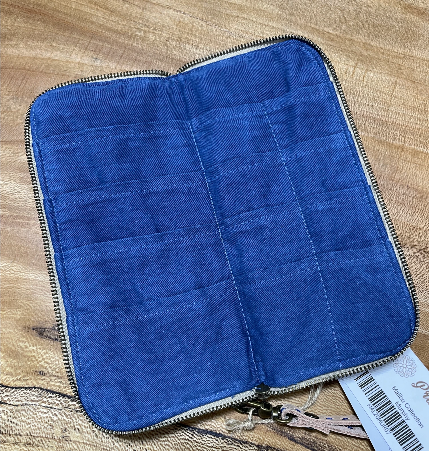 Pranee Malibu Murphy Wallet 3 Pranee Malibu Murphy Wallet - Image 3